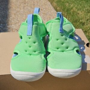 Kids Green Water Shoes